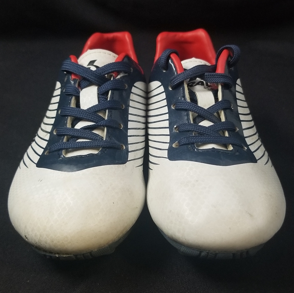 YOUTH BRAVA SOCCER CLEATS YOUTH SIZE 12(D)